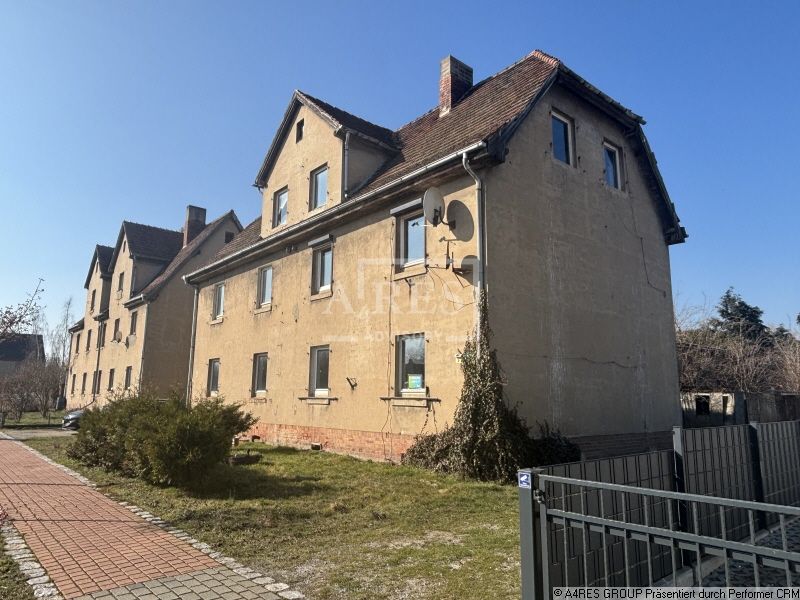 Mehrfamilienhaus zur Sanierung in Hakeborn